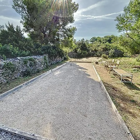 Βίλα Lastavica Βις