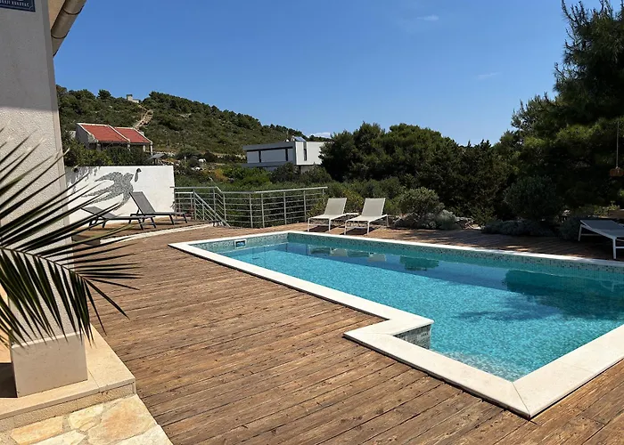 Villa Lastavica *
